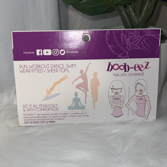 Boob-eez headlight hiders - Picture 2 of 3